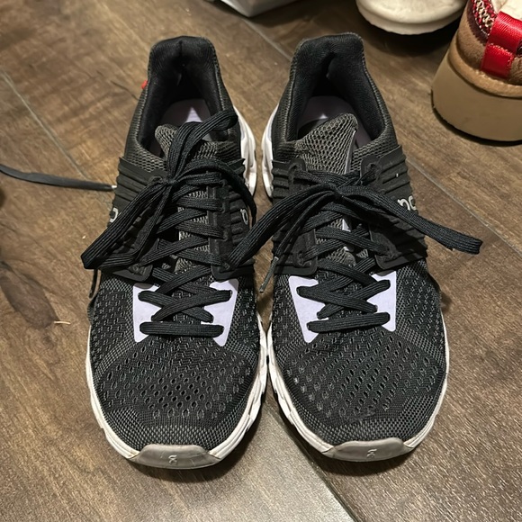 On cloud - Picture 1 of 2